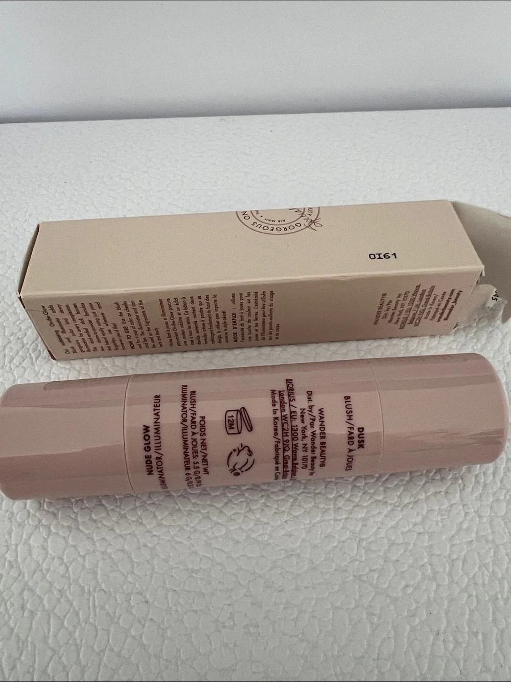 Wander Beauty On-The-Glow Blush & Illuminator stick — Dusk & Nude Glow